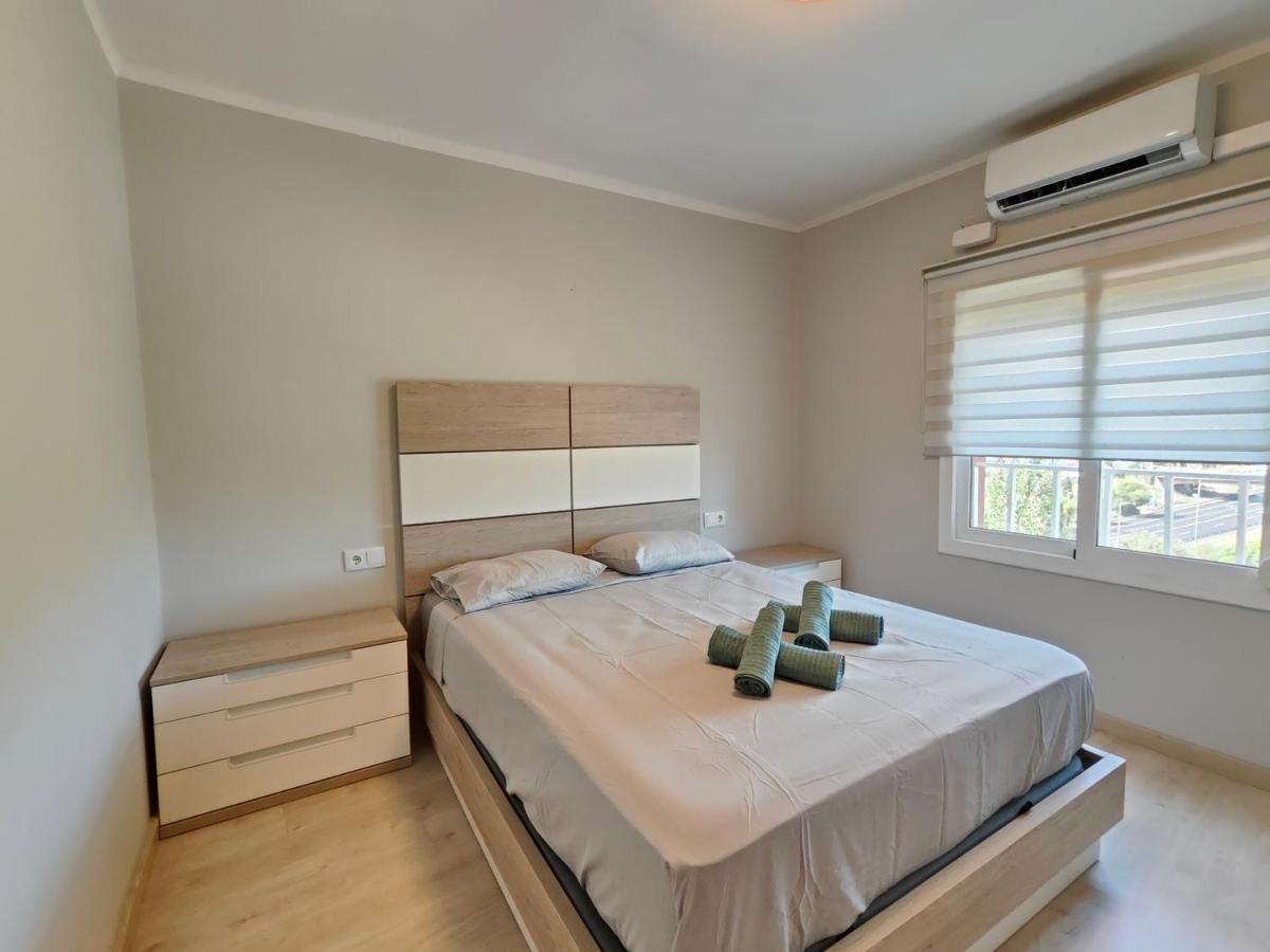 Family Apartment Besos Сант Адриа де Бесос Екстериор снимка