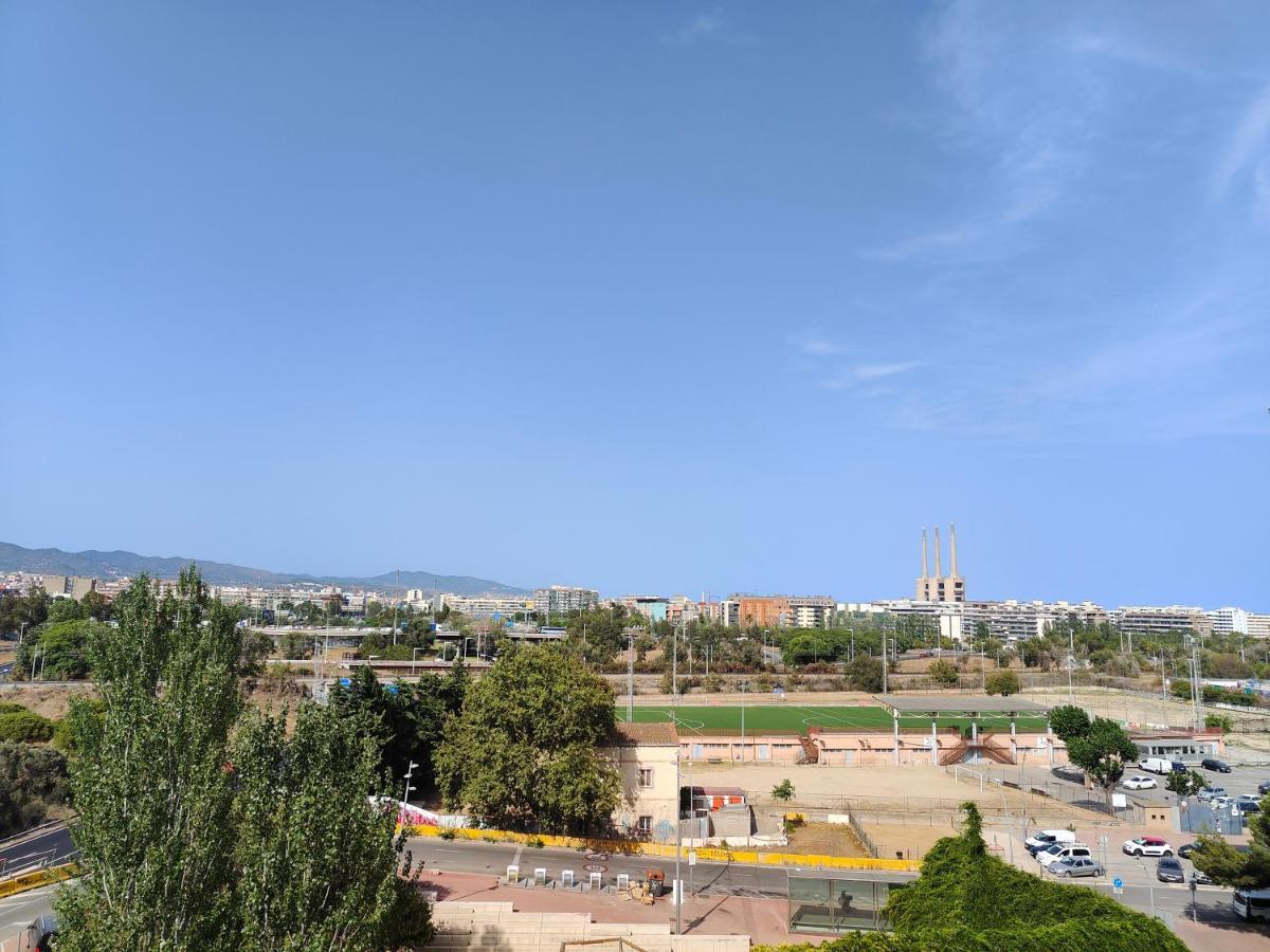 Family Apartment Besos Сант Адриа де Бесос Екстериор снимка